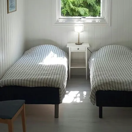 Feriehus Renovated Chapel With Fjord Views In Vagstranda *